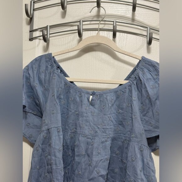 Old Navy Tiered Embroidered Tie-Back Top women’s M blouse Baby Blue boho peasant - Picture 7 of 7